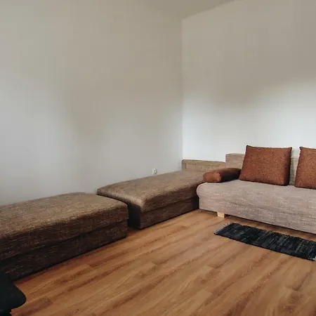 Mosolyka Vendeghaz *