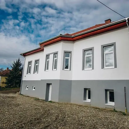 Mosolyka Vendeghaz Guest house